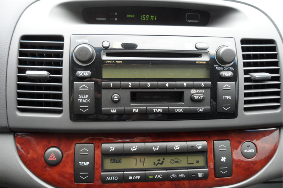 Bluetooth and iPhone iPod AUX Kits for Toyota Camry 2002 