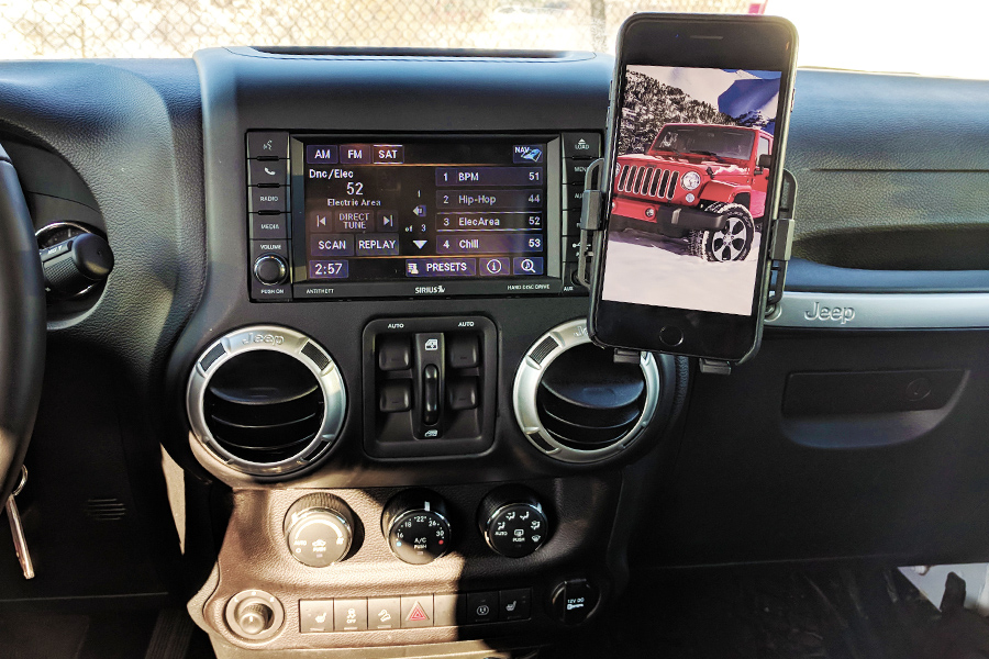 GTA Car Kits | iPhone, AUX and Bluetooth integration