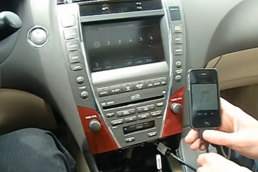 How to Play Music Through Bluetooth in Lexus Es 350  